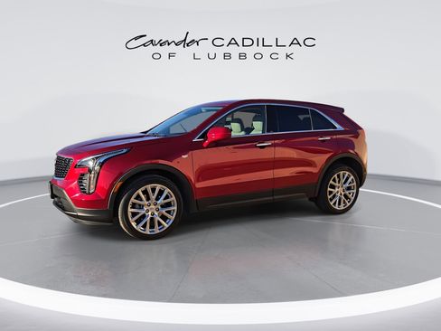 Certified 2023 Cadillac XT4 Luxury w/ Cold Weather Package image 5
