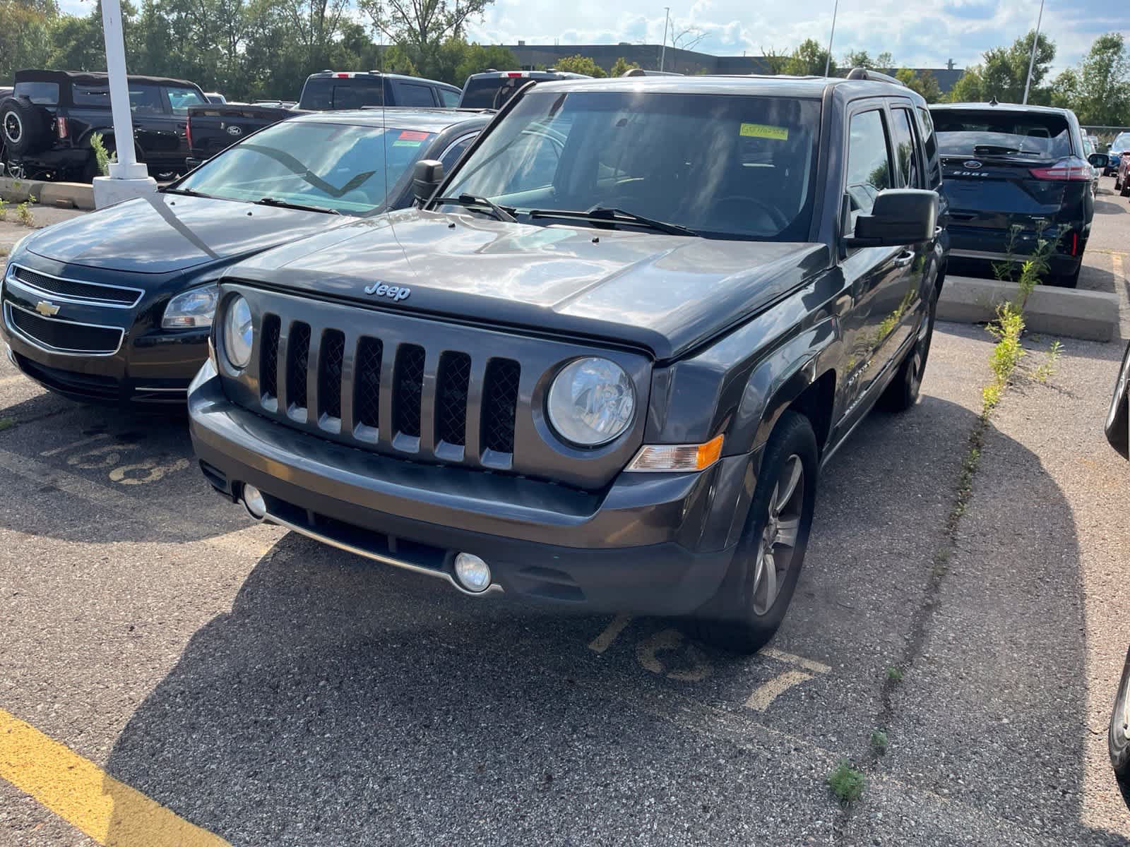 Used 2016 Jeep Patriot High Altitude FWD image 3