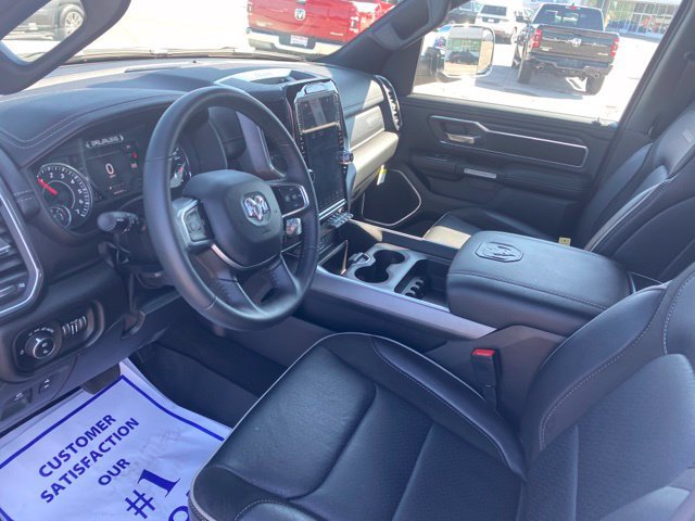 Used 2023 RAM 1500 Laramie AWD/4WD image 16