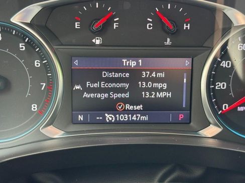 Used 2022 Chevrolet Traverse LT AWD/4WD image 21