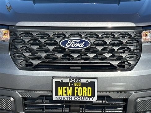 New 2025 Ford Maverick XL image 40