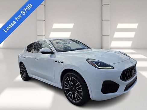 New 2025 Maserati Grecale GT image 3