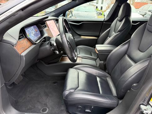Used 2020 Tesla Model S Long Range Plus image 15