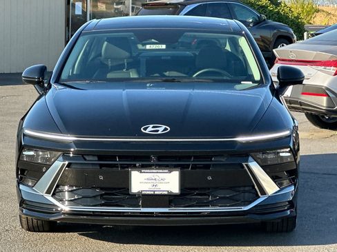 New 2025 Hyundai Sonata Limited image 9