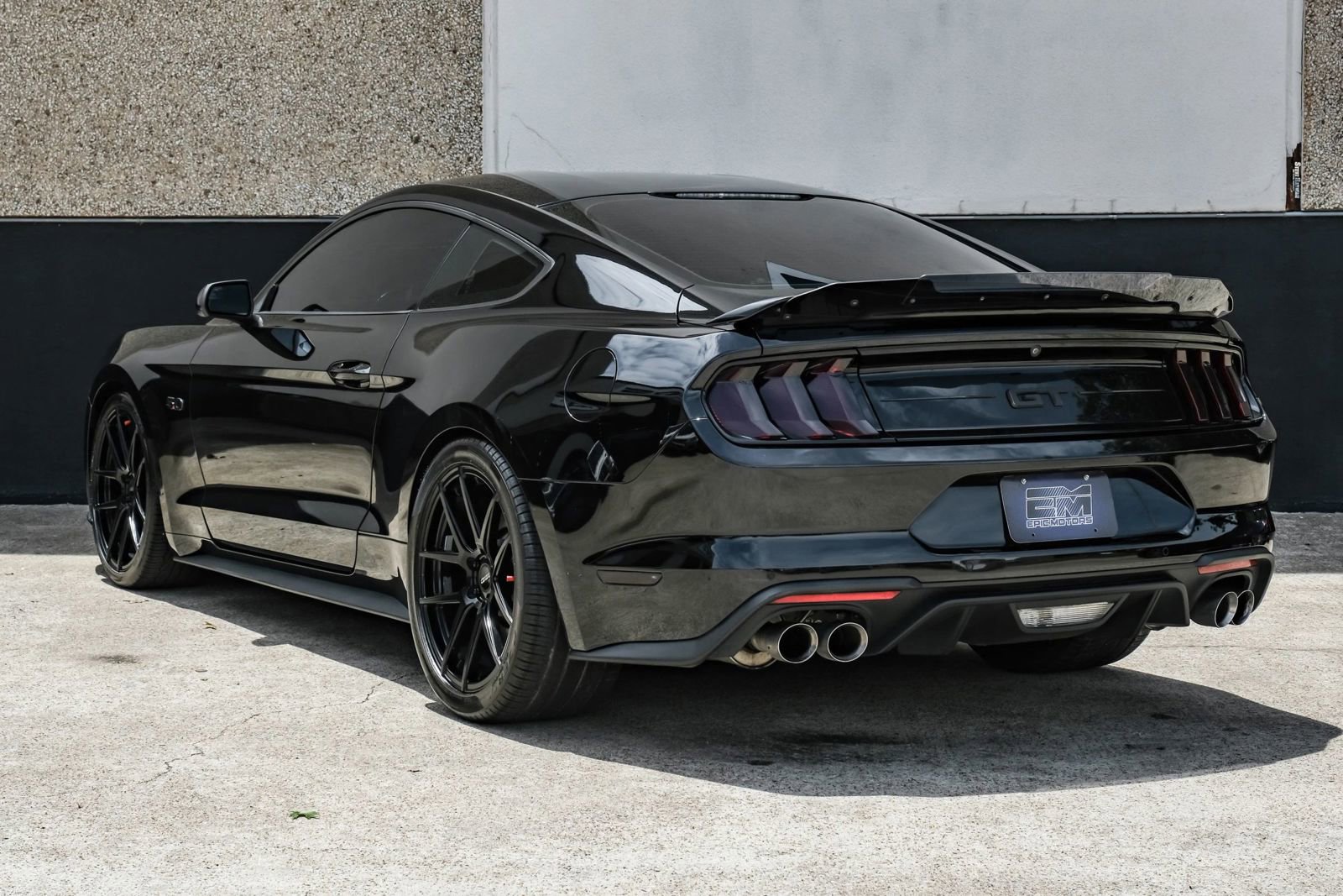 Used 2018 Ford Mustang GT RWD image 11
