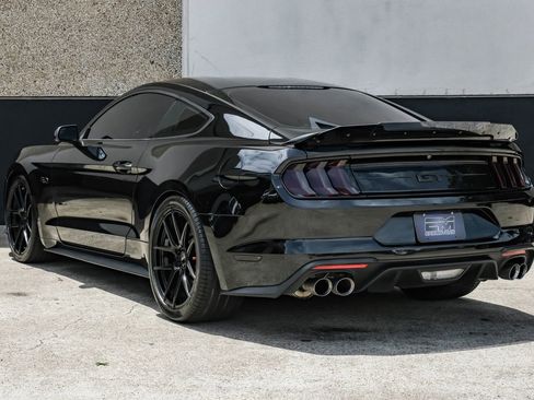 Used 2018 Ford Mustang GT RWD image 11