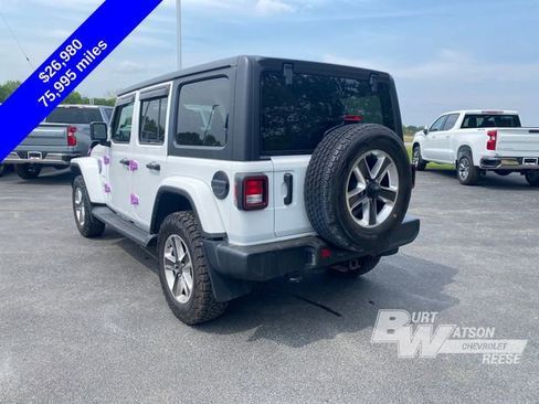 Used 2021 Jeep Wrangler Unlimited Sahara w/ Dual Top Group AWD/4WD image 7
