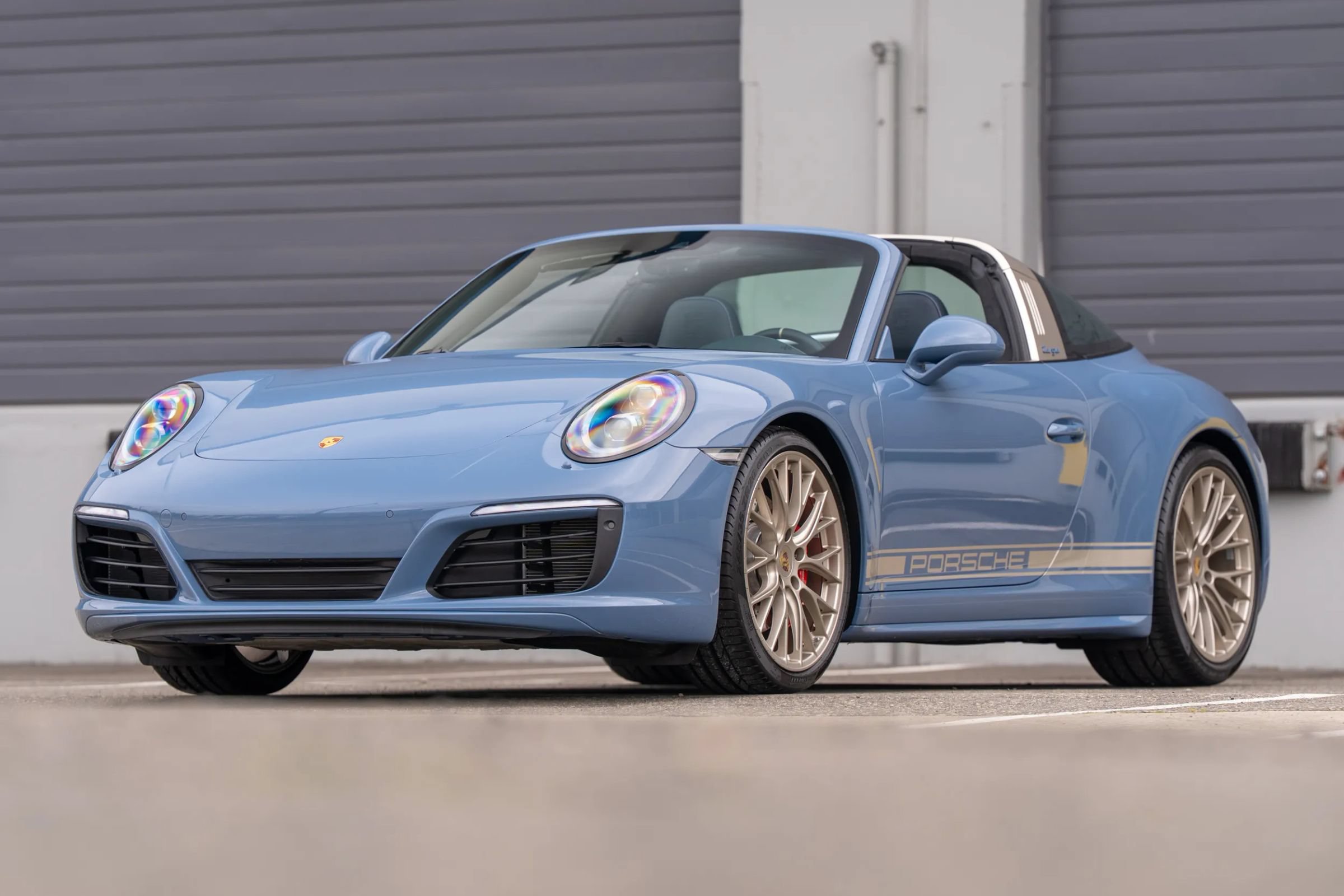 Used 2017 Porsche 911 Targa 4S AWD/4WD image 8