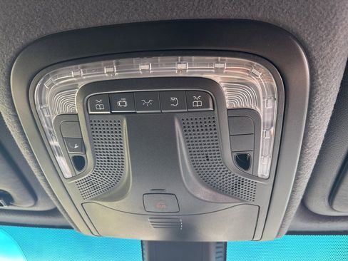 Used 2023 Mercedes-Benz Sprinter 144 Cargo image 27