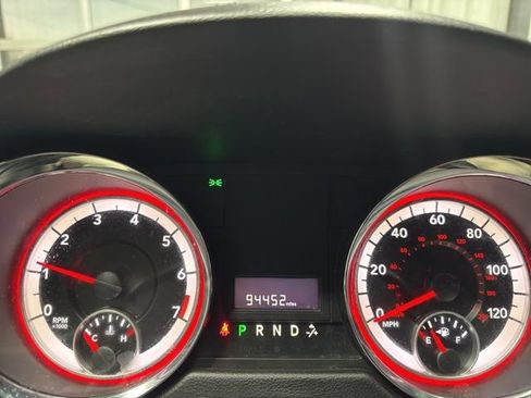 Used 2019 Dodge Grand Caravan SXT image 6