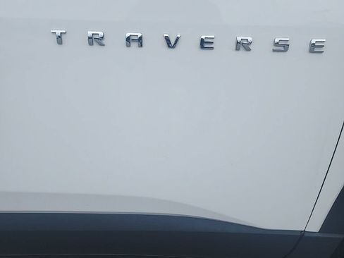 Used 2022 Chevrolet Traverse LT w/ LPO, Floor Liner Package AWD/4WD image 19