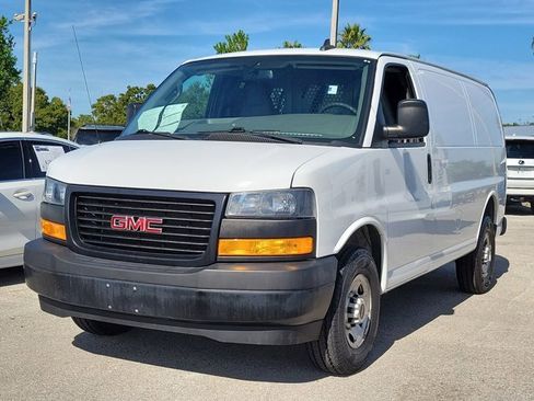 Used 2021 GMC Savana 2500 image 3