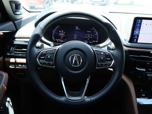 Certified 2025 Acura MDX FWD w/ Technology Package image 15