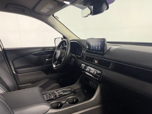 Used 2025 Honda Pilot EX-L image 33