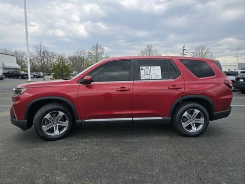Used 2025 Honda Pilot EX-L image 13