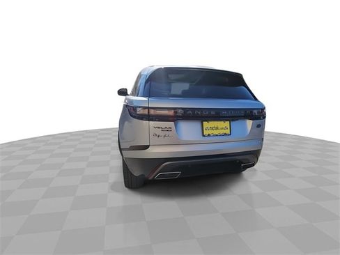 Used 2018 Land Rover Range Rover Velar R-Dynamic SE image 7