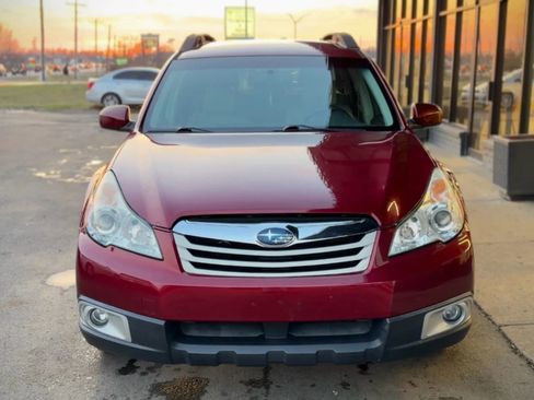 Used 2011 Subaru Outback 2.5i Premium w/ All-Weather Pkg image 6
