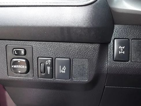 Used 2017 Toyota RAV4 LE w/ All Weather Liner Package AWD/4WD image 15