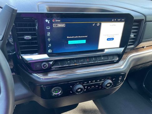 Used 2024 Chevrolet Silverado 1500 LT AWD/4WD image 24