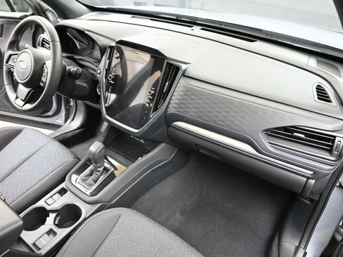 Certified 2025 Subaru Forester Premium AWD/4WD image 13