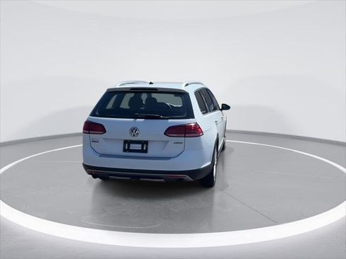 Used 2019 Volkswagen Golf Alltrack S AWD/4WD image 7