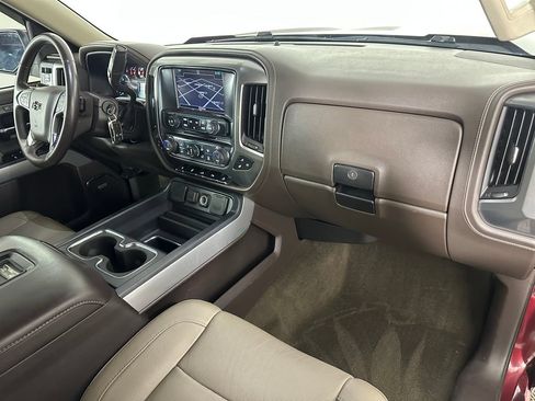 Used 2016 Chevrolet Silverado 1500 LTZ Z71 w/ LTZ Plus Package AWD/4WD image 28