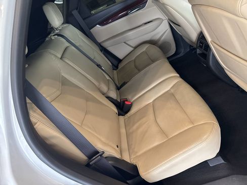 Used 2017 Cadillac XT5 Luxury AWD/4WD image 23