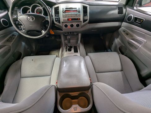 Used 2011 Toyota Tacoma 4x4 Double Cab w/ TRD Off-Road Pkg w/JBL Audio image 21
