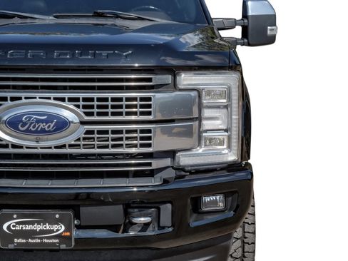 Used 2017 Ford F250 Platinum w/ Platinum Ultimate Package AWD/4WD image 49