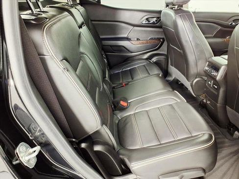 Used 2023 GMC Acadia Denali image 21