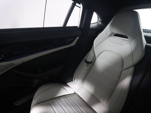New 2026 Porsche Panamera RWD image 15