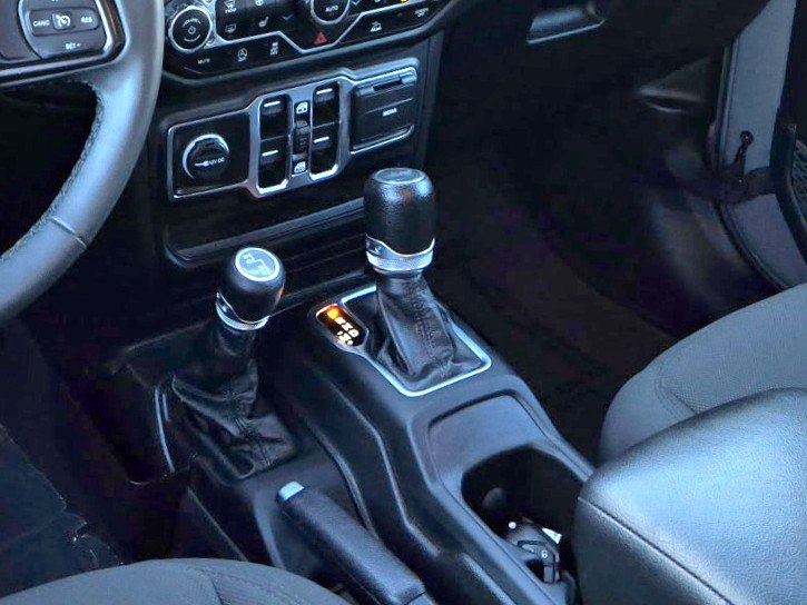 Certified 2023 Jeep Wrangler Unlimited Sport AWD/4WD image 18