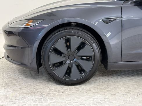 Used 2025 Tesla Model 3 Long Range RWD image 13