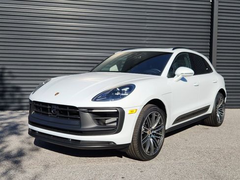 New 2026 Porsche Macan GTS image 1