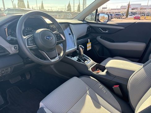 Used 2025 Subaru Outback Premium image 4