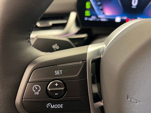 Used 2025 BMW X2 xDrive28i w/ Premium Package AWD/4WD image 17