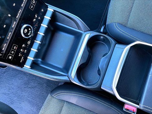 Used 2025 GMC Terrain Elevation image 19