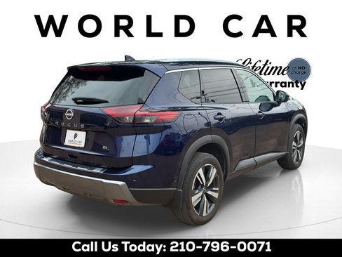 Used 2024 Nissan Rogue SL w/ SL Premium Package FWD image 4