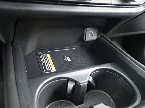 Used 2024 Honda HR-V EX-L image 12