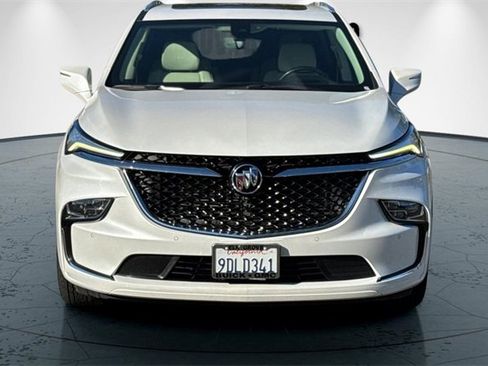 Used 2023 Buick Enclave Avenir w/ Avenir Technology Package image 9