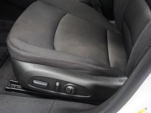 Used 2024 Chevrolet Malibu LT FWD image 7