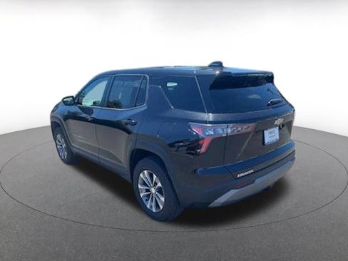 Used 2025 Chevrolet Equinox LT FWD image 3
