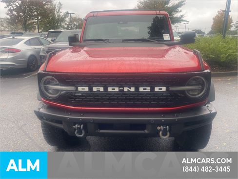 Used 2022 Ford Bronco Wildtrak image 11