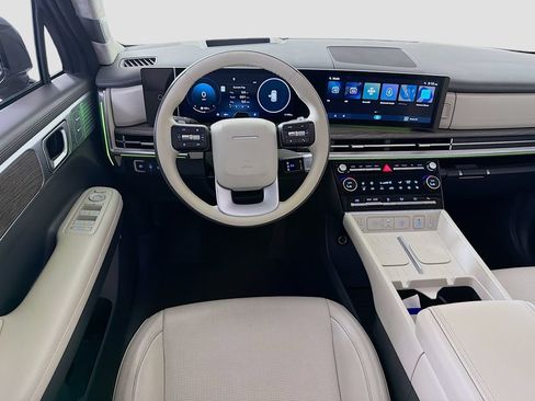 Used 2024 Hyundai Santa Fe Calligraphy FWD image 28