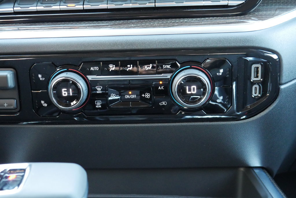 New 2026 Chevrolet Silverado 1500 RST w/ Redline Edition AWD/4WD image 19