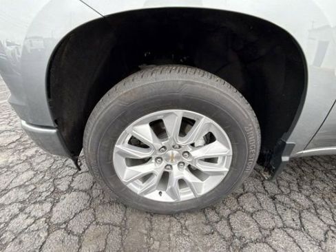 Used 2024 Chevrolet Silverado 1500 Custom image 9