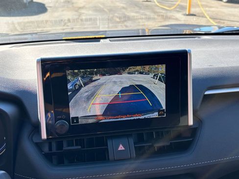 Used 2025 Toyota RAV4 LE image 17