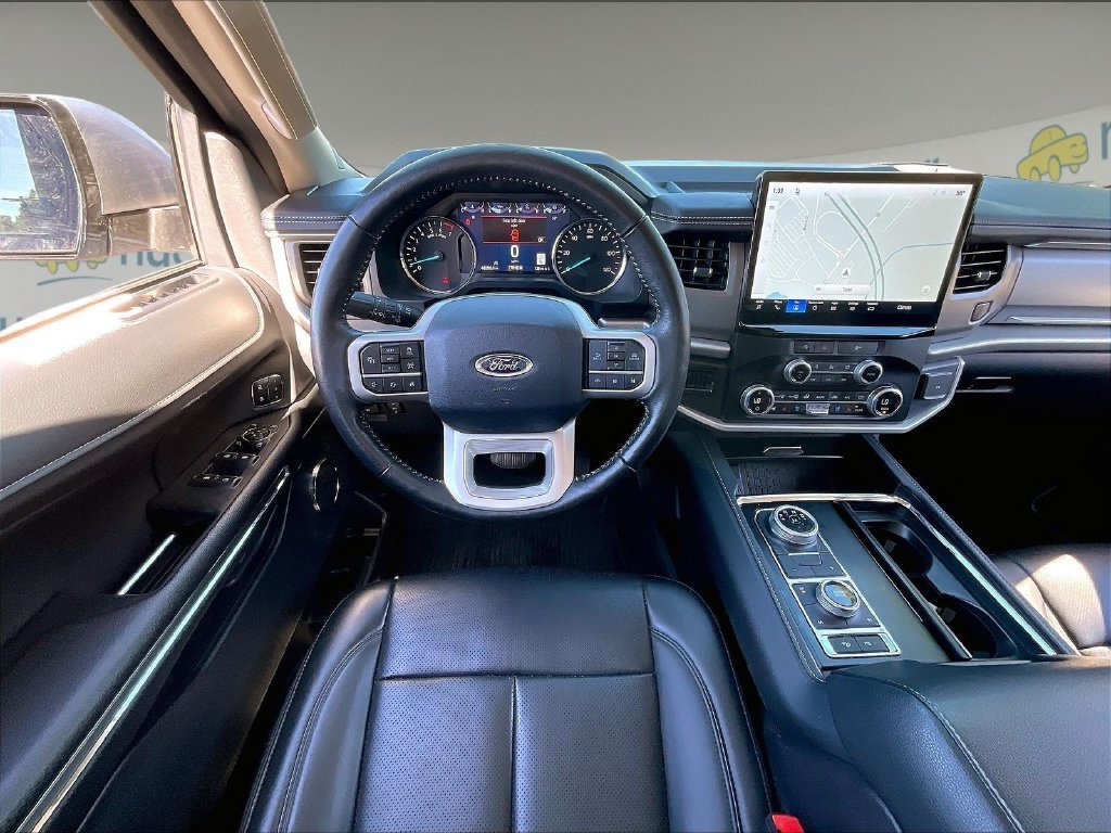 Used 2024 Ford Expedition XLT AWD/4WD image 17