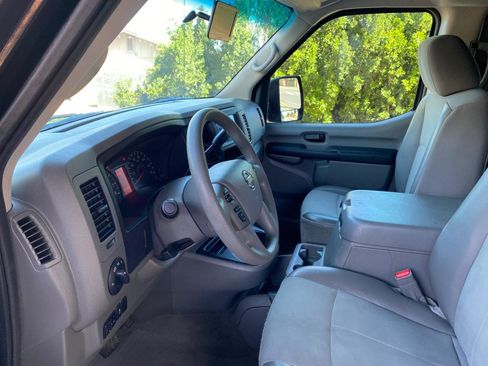 Used 2017 Nissan NV 3500 SV w/ SV Technology Package image 24