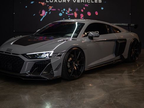 Used 2020 Audi R8 V10 AWD/4WD image 2